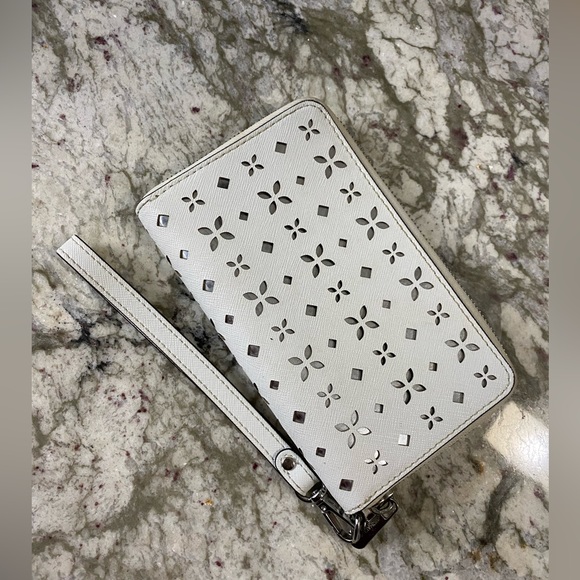 Michael Kors Wristlet Wallet - Picture 2 of 5